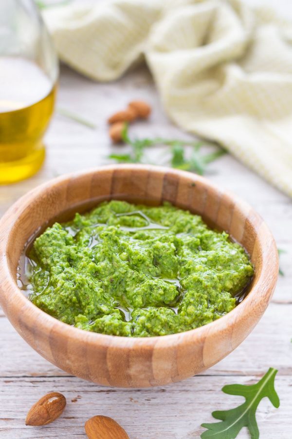 pesto-di-prezzemolo-e-mandorle